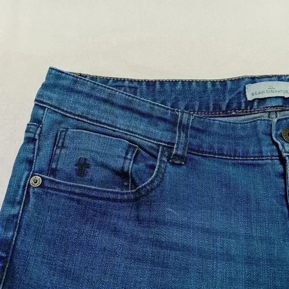 LL Bean Signature crop jeans.  Ladies size 8 - Picture 4 of 9